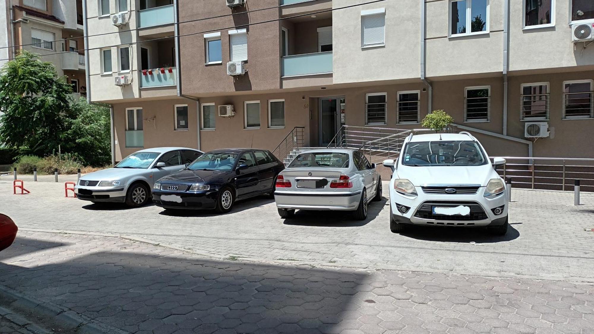Milan'S Apartment Skopje Luaran gambar